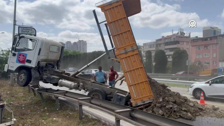 Damperli kamyon böyle şaha kalktı! Görenler şaştı kaldı - Resim: 8